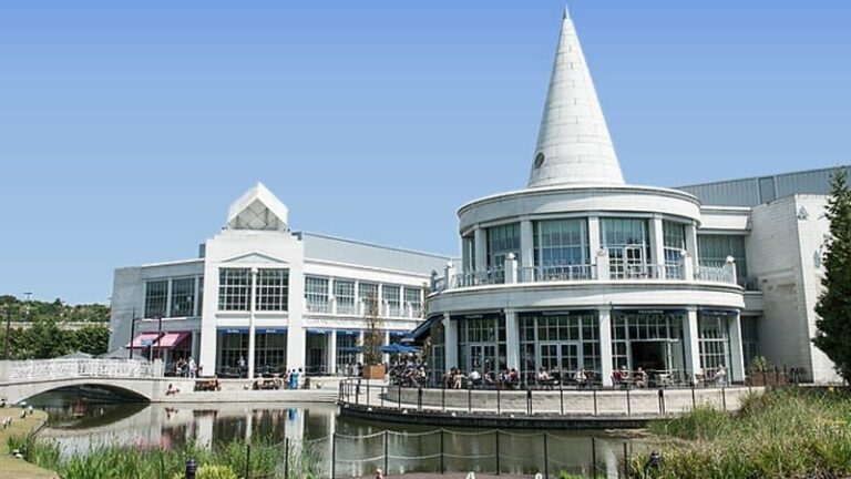 Bluewater Shopping Centre in Kent
